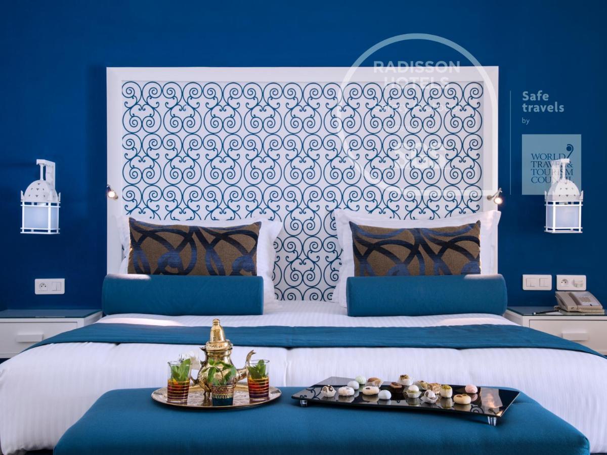 Radisson Blu Resort & Thalasso Hammamet Eksteriør billede A bedroom at Radisson Blu Hotel, Marrakech