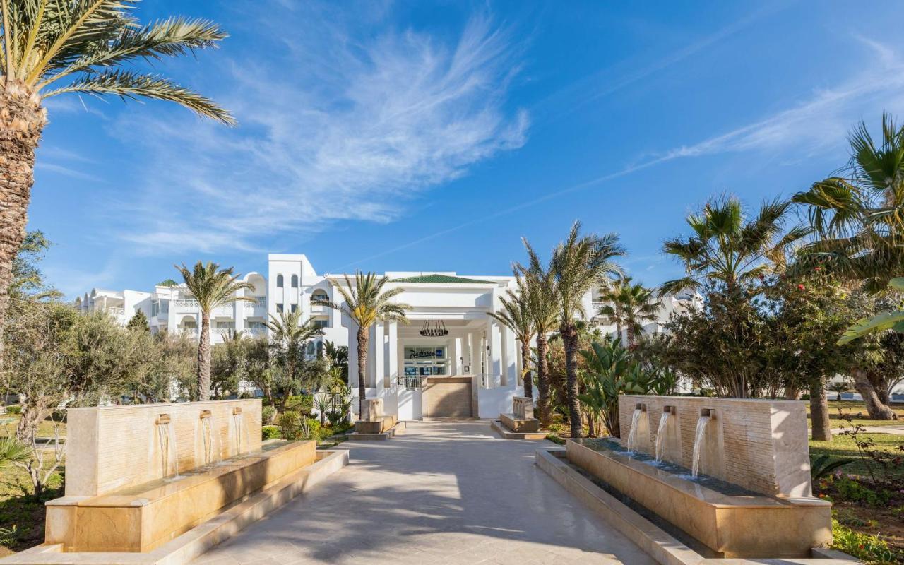 Radisson Blu Resort & Thalasso Hammamet Eksteriør billede The entrance of the hotel