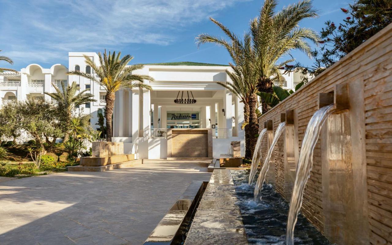Radisson Blu Resort & Thalasso Hammamet Eksteriør billede The resort's entrance