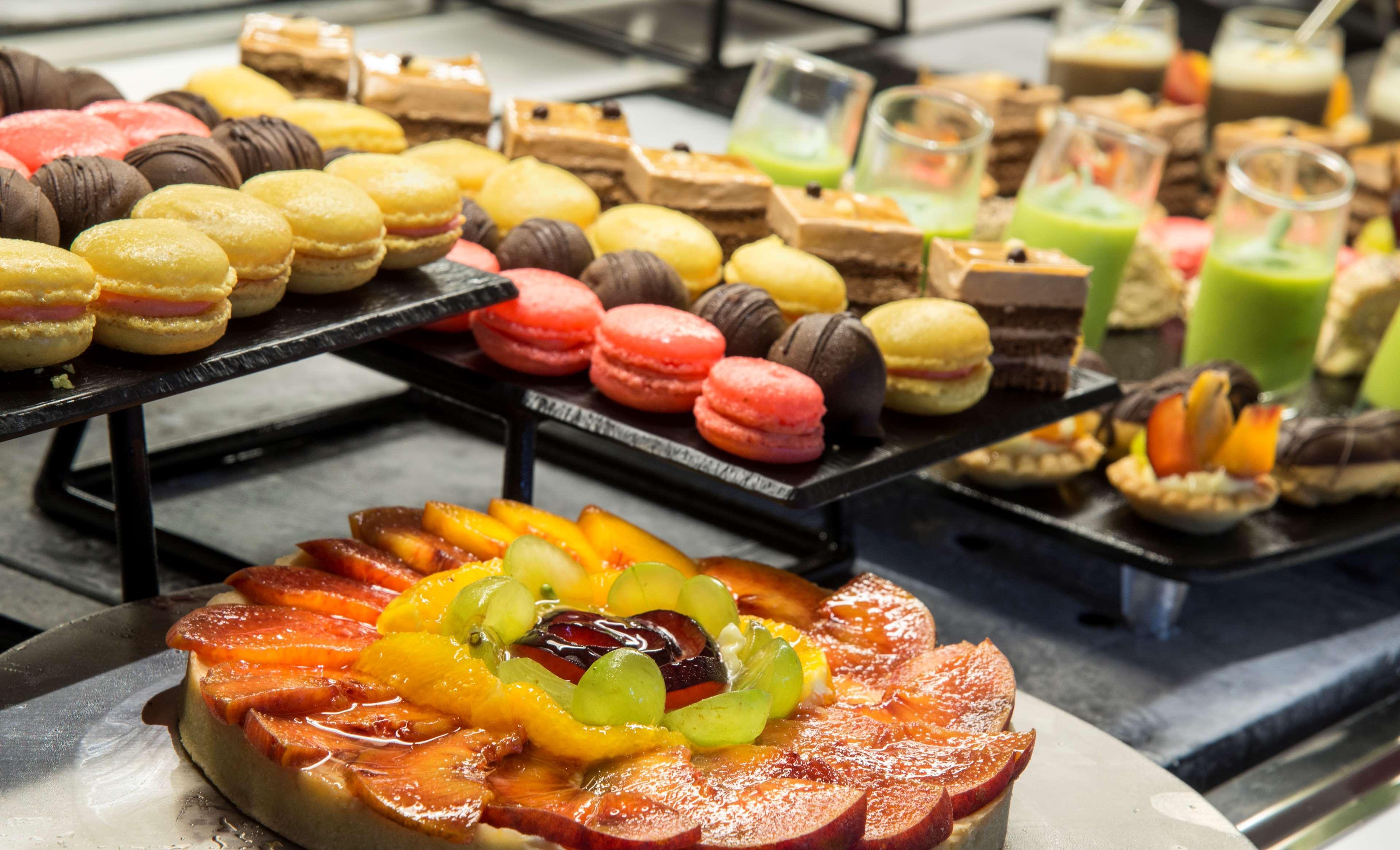 Radisson Blu Resort & Thalasso Hammamet Eksteriør billede French pastries