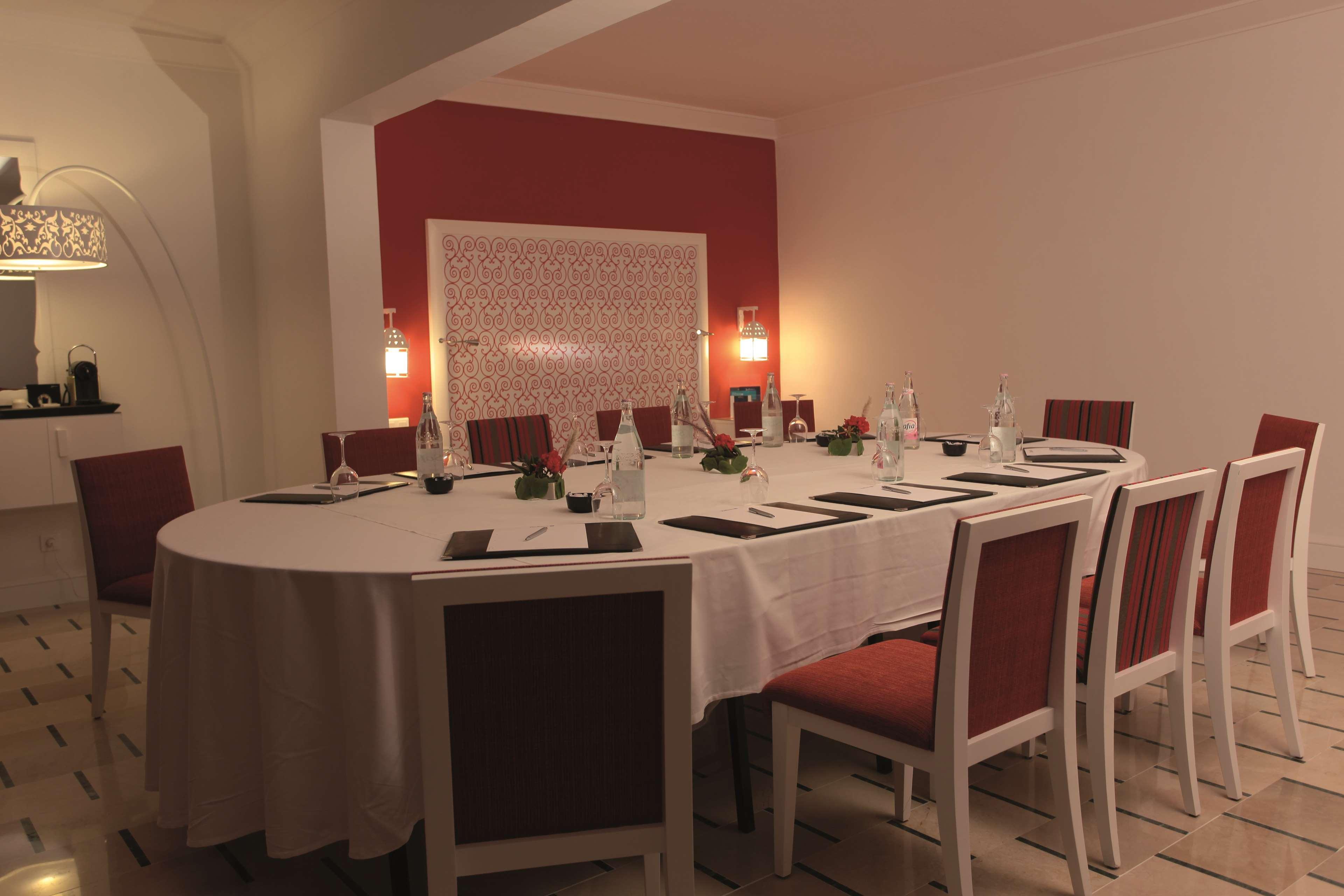 Radisson Blu Resort & Thalasso Hammamet Eksteriør billede A restaurant in the hotel