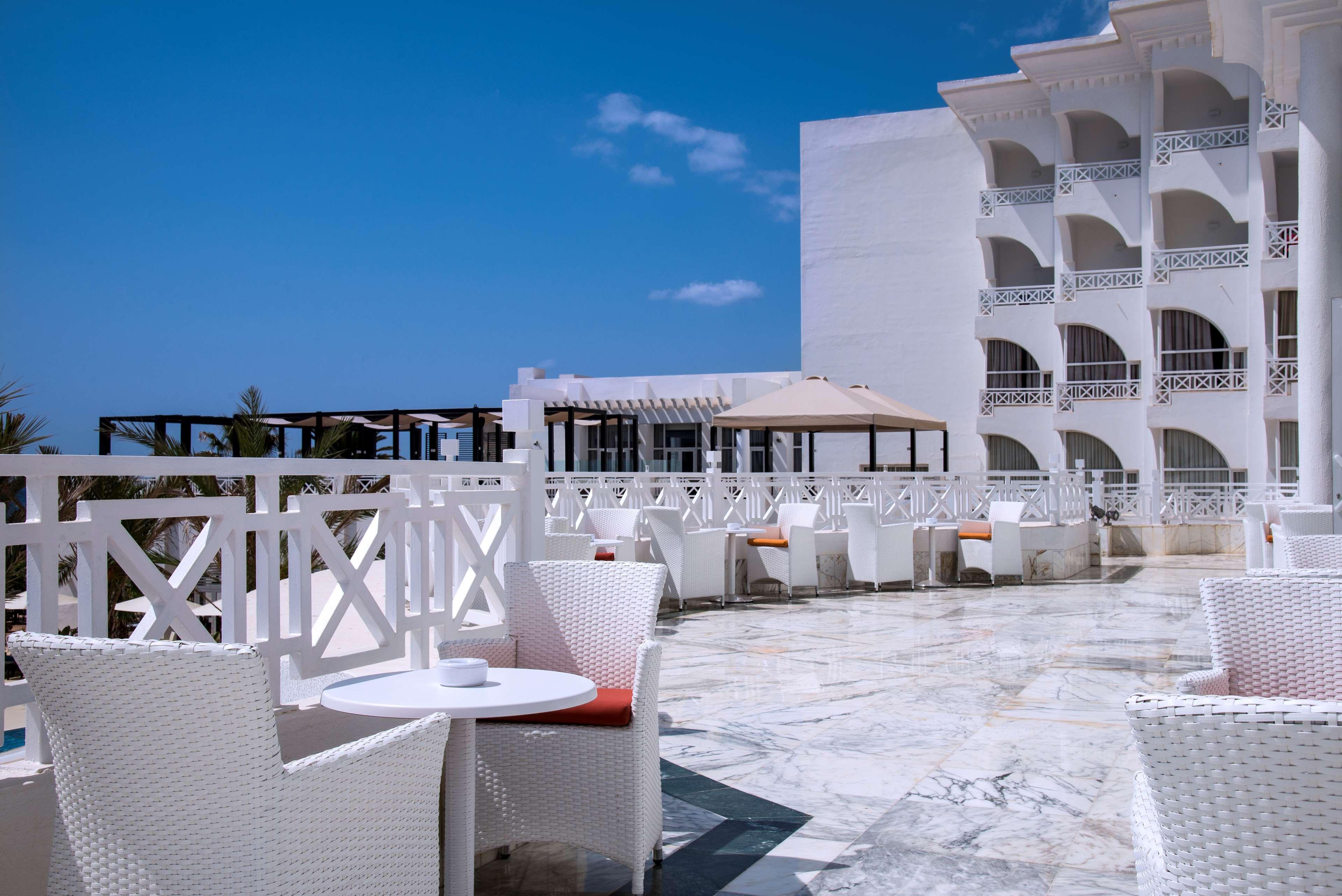 Radisson Blu Resort & Thalasso Hammamet Eksteriør billede The hotel's rooftop