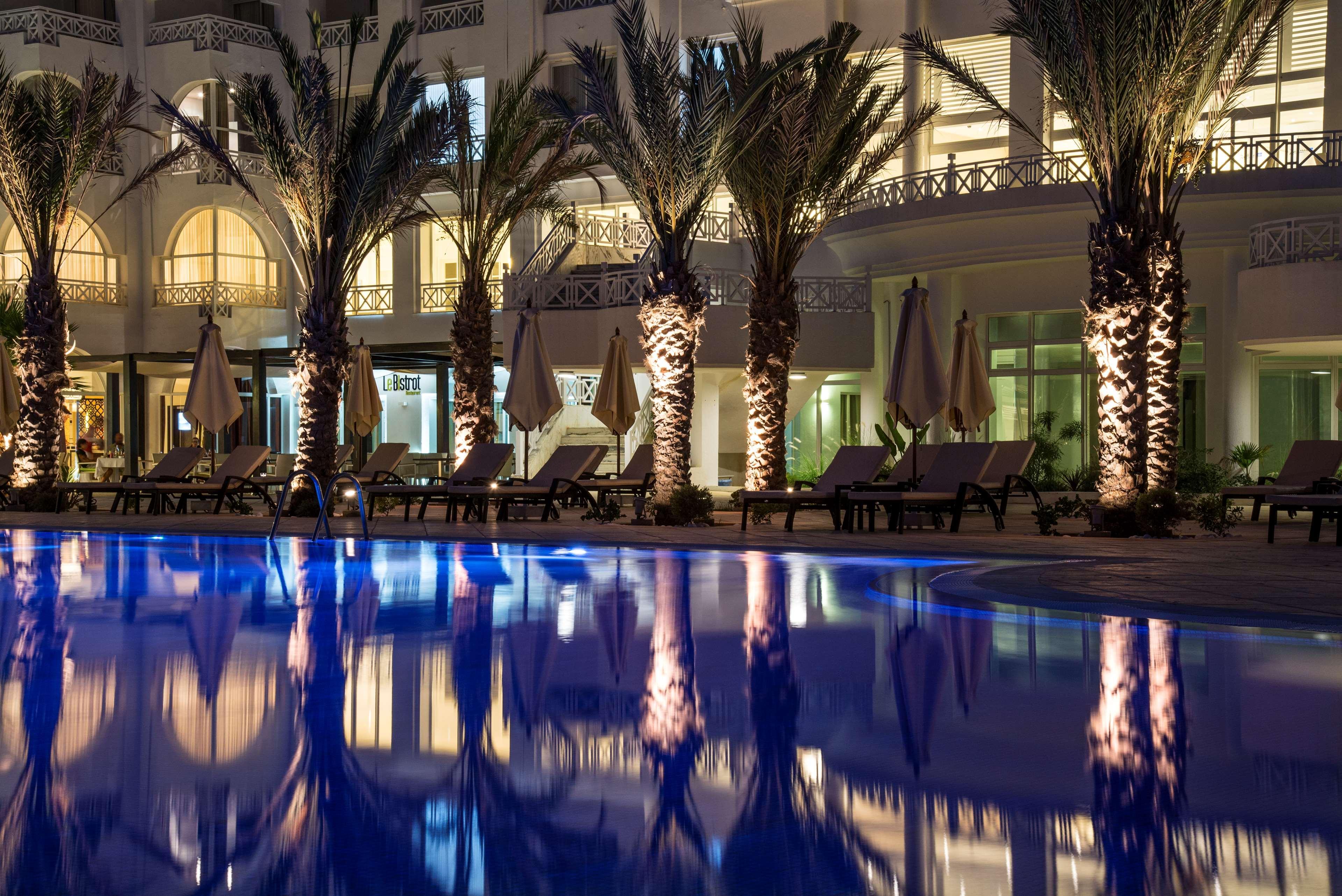 Radisson Blu Resort & Thalasso Hammamet Eksteriør billede The Royal Mirage Hotel